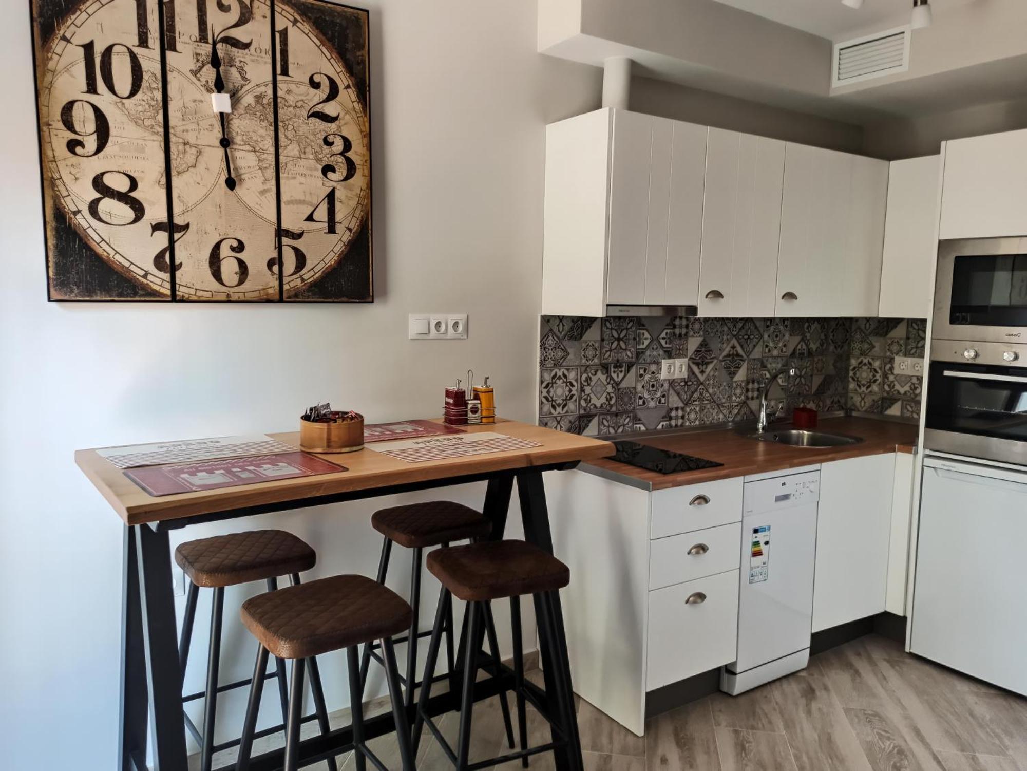 Barcelo 21, Parking On Request, Atico With Terrace & Studio With Patio, Center, Breakfast Included, Quite Neighborhood, Bc Málaga Rum bild